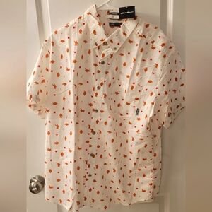 NEW Mens Rainier 2.0 XL Short-Sleeve Button Up Shirt Bigfoot Apple Print